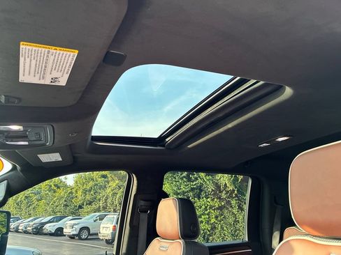 Used 2025 GMC Sierra 2500 Denali Ultimate AWD/4WD image 17