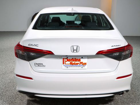 Used 2023 Honda Civic Sport image 8