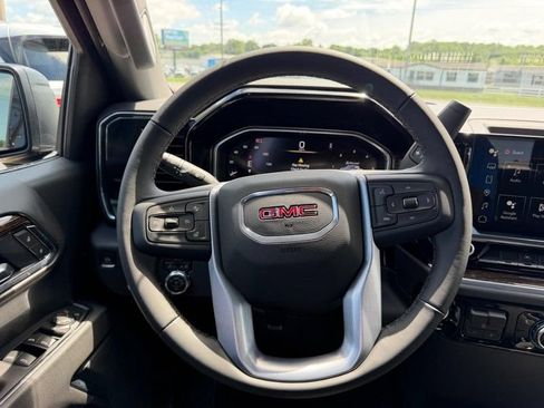 New 2026 GMC Sierra 1500 Elevation w/ X31 Off-Road Package AWD/4WD image 8