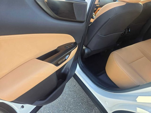 Used 2025 Lexus NX 250 FWD w/ Accessory Package (2T) image 16