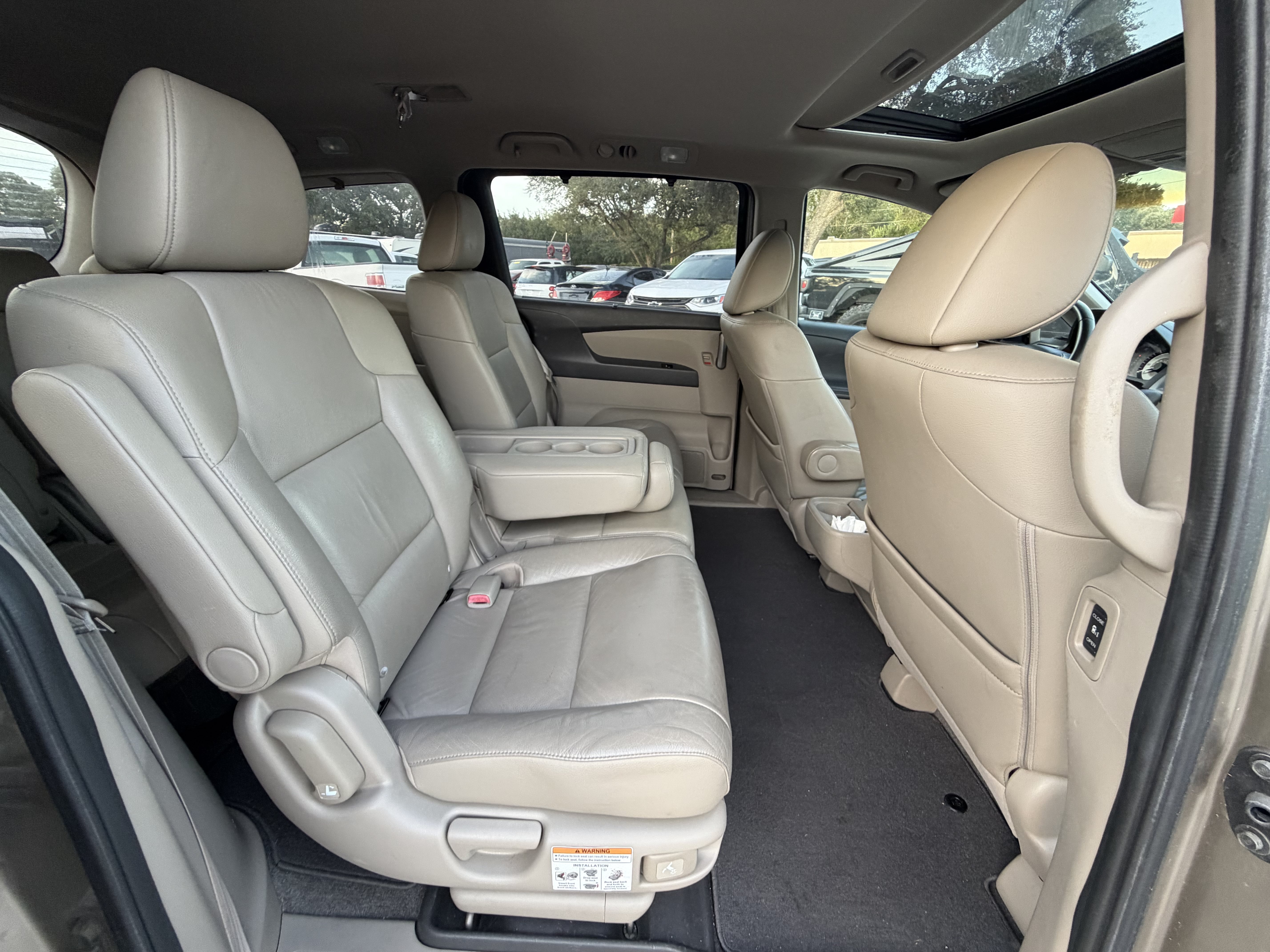 Used 2011 Honda Odyssey EX-L image 18
