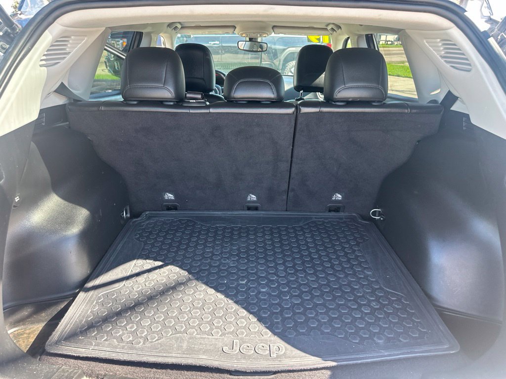 Used 2019 Jeep Compass Trailhawk AWD/4WD image 14