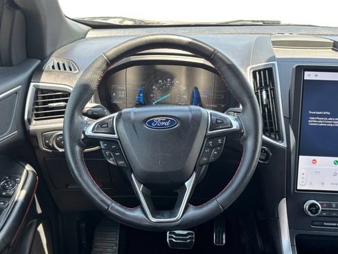 Certified 2024 Ford Edge ST-Line AWD/4WD image 18