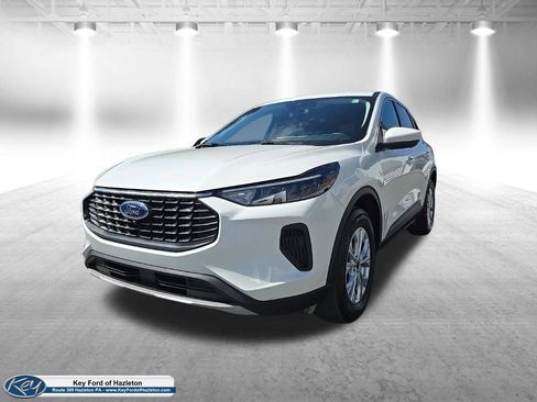 Used 2023 Ford Escape Active w/ Tech Pack #2 image 4