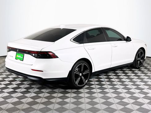 Used 2023 Honda Accord LX image 10