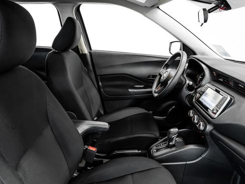 Used 2024 Nissan Kicks S image 31