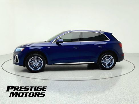 Used 2022 Audi Q5 2.0T Premium w/ Convenience Package AWD/4WD image 5