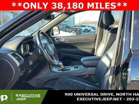 Certified 2022 Jeep Grand Cherokee Laredo X AWD/4WD image 9