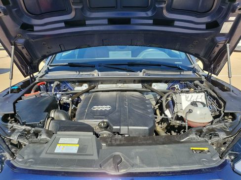 Used 2022 Audi Q5 2.0T Premium w/ Convenience Package image 29