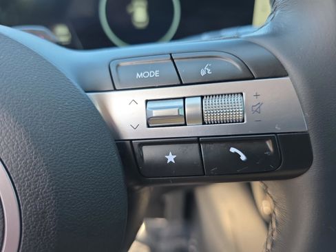 Used 2025 Hyundai Tucson SEL FWD image 69