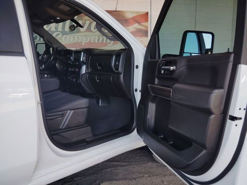Used 2022 Chevrolet Silverado 2500 LT w/ Convenience Package AWD/4WD image 10