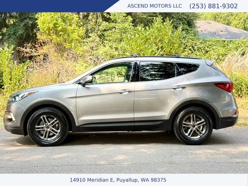 Used 2017 Hyundai Santa Fe Sport AWD/4WD image 2
