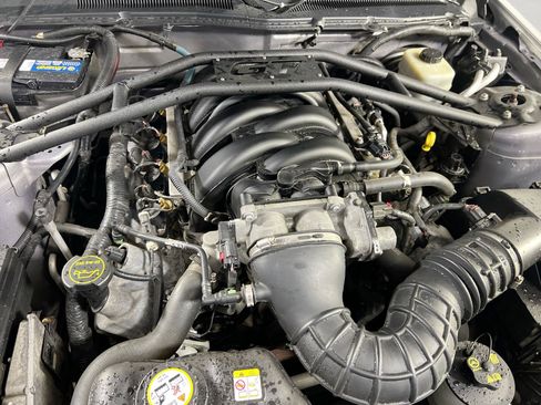 Used 2006 Ford Mustang GT Premium image 26