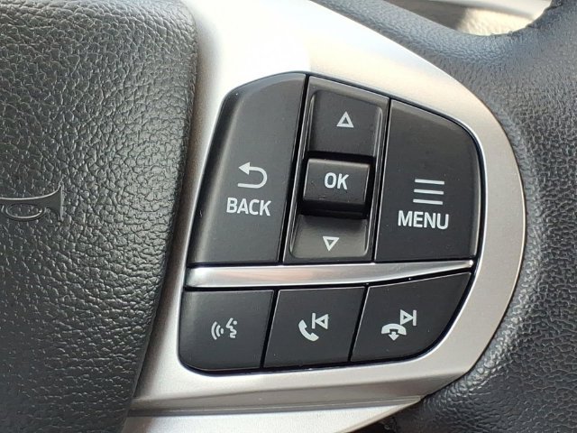 Used 2023 Ford Explorer XLT AWD/4WD image 30