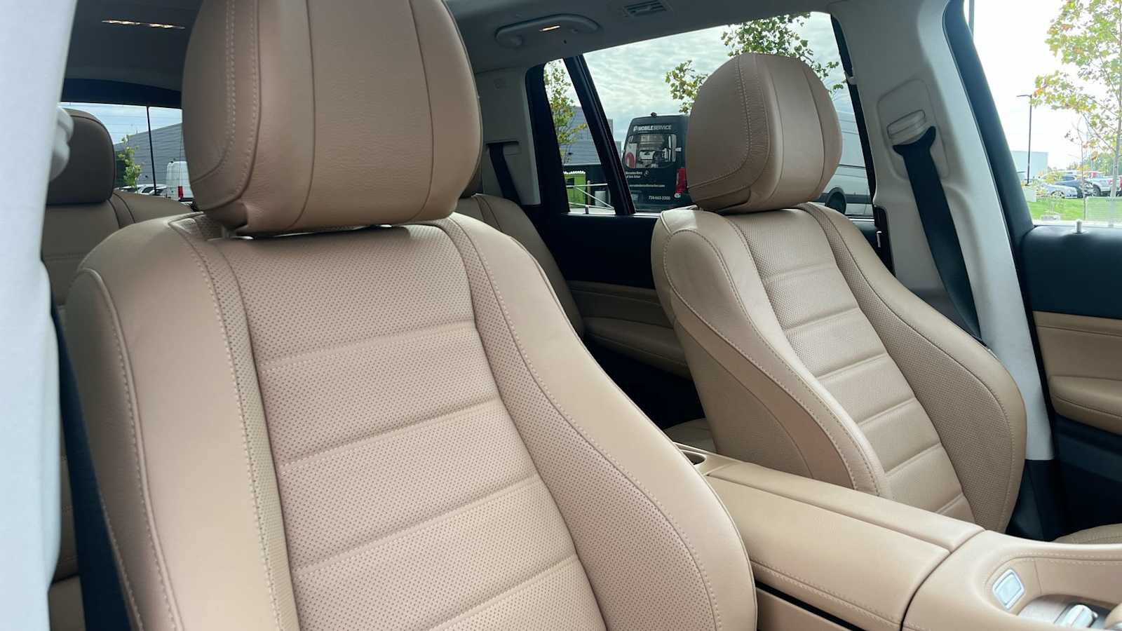 Certified 2024 Mercedes-Benz GLS 450 4MATIC image 39