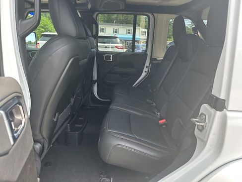 New 2025 Jeep Wrangler Sahara image 27