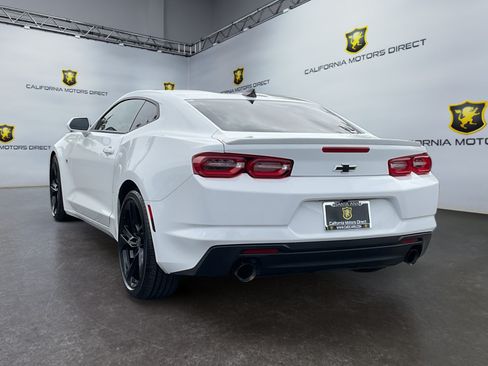 Used 2021 Chevrolet Camaro LT w/ Technology Package RWD image 7