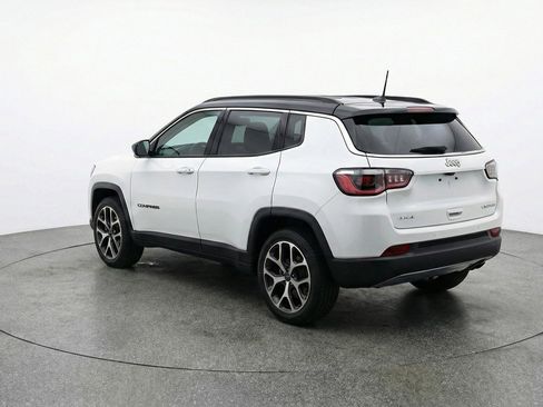 Used 2025 Jeep Compass Limited AWD/4WD image 6