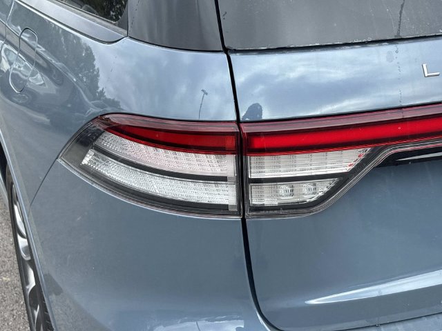 New 2026 Lincoln Aviator 2WD w/ Jet Appearance Package image 11