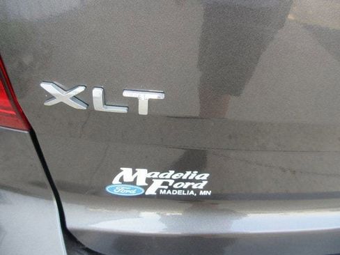 Used 2015 Ford Explorer XLT w/ Equipment Group 202A AWD/4WD image 37