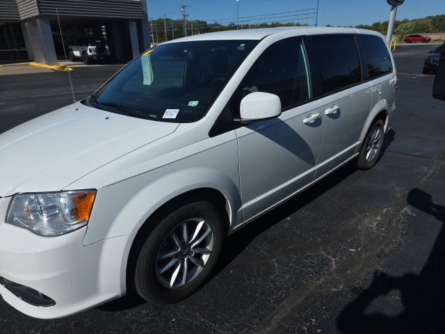 Used 2020 Dodge Grand Caravan SE FWD image 10