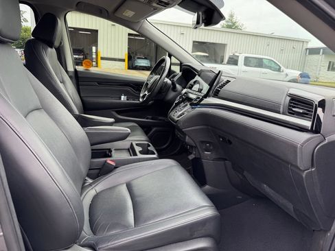 Used 2023 Honda Odyssey Touring image 15