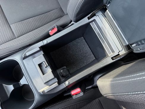 Used 2025 Subaru Outback Premium image 25