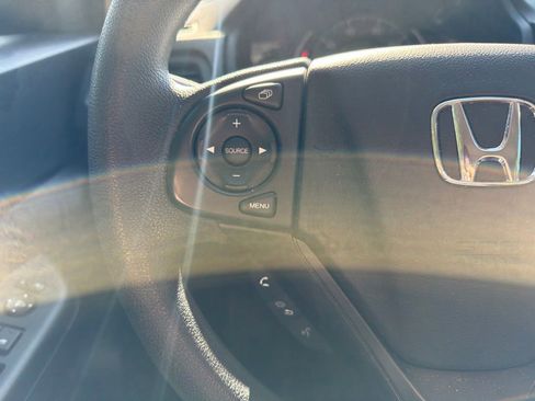 Used 2016 Honda CR-V LX image 12