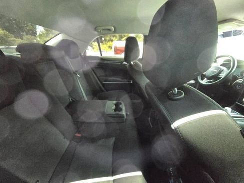 Used 2021 Chrysler 300 Touring w/ Sport Appearance Package RWD image 12