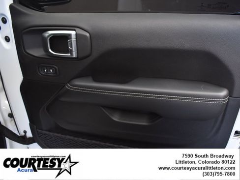 Used 2023 Jeep Wrangler Sahara w/ Cold Weather Group image 29