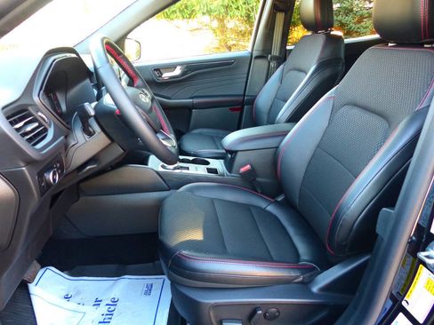 Used 2025 Ford Escape ST-Line Select w/ Tech Pack #1 image 22