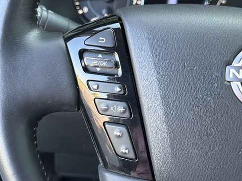 Used 2022 Nissan Armada SL w/ Captain's Chairs Package AWD/4WD image 29