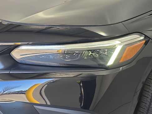 Certified 2024 Honda Civic Sport image 28