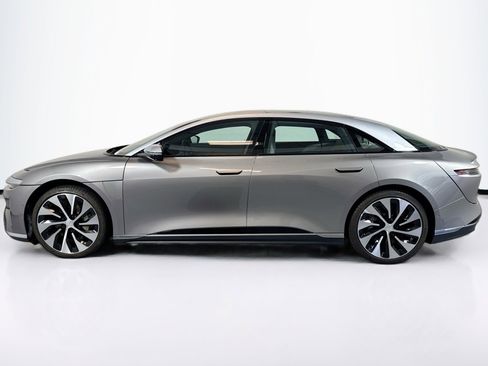 Used 2022 Lucid Air Grand Touring image 8