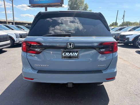 Used 2023 Honda Odyssey Sport image 6