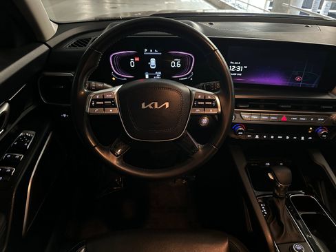 Used 2023 Kia Telluride LX image 13