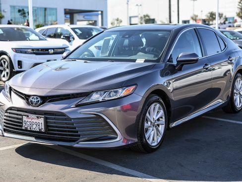 Used 2023 Toyota Camry LE image 17