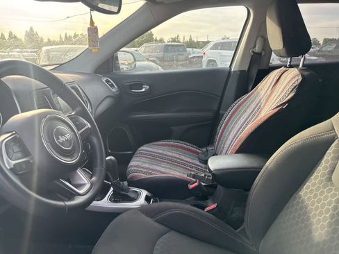 Used 2018 Jeep Compass Sport image 16