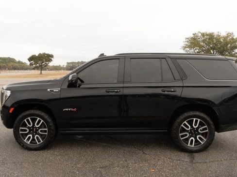 Used 2021 GMC Yukon AT4 w/ AT4 Premium Package image 6
