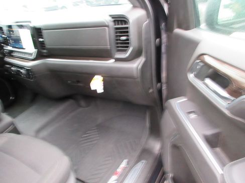 Certified 2022 Chevrolet Silverado 1500 RST AWD/4WD image 21