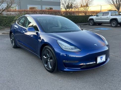 Used 2018 Tesla Model 3 Long Range image 1