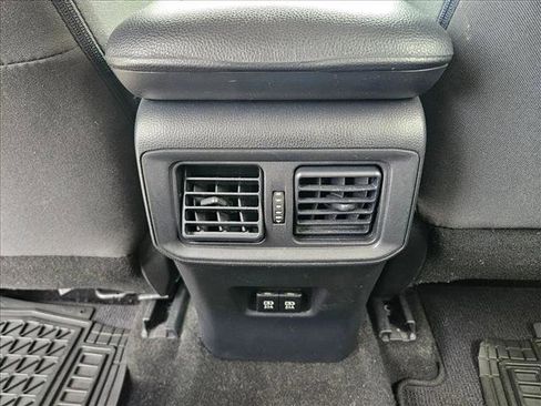 Used 2020 Toyota RAV4 XLE w/ Convenience Package AWD/4WD image 17