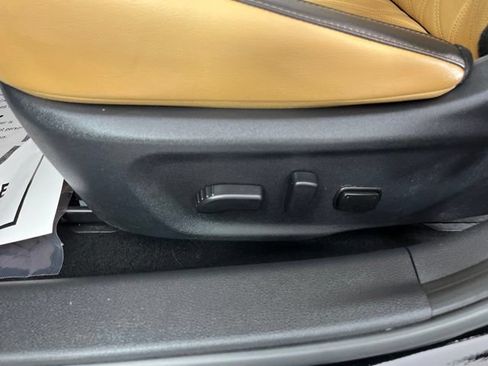 Used 2023 Nissan Sentra SV w/ SV Premium Package FWD image 29