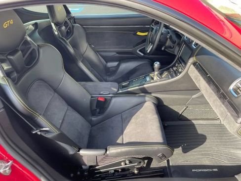 Used 2016 Porsche Cayman GT4 RWD image 38