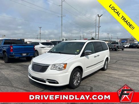 Used 2014 Chrysler Town & Country Touring-L w/ Driver Convenience Group FWD image 1