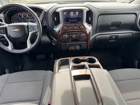 Used 2021 Chevrolet Silverado 1500 LT image 16