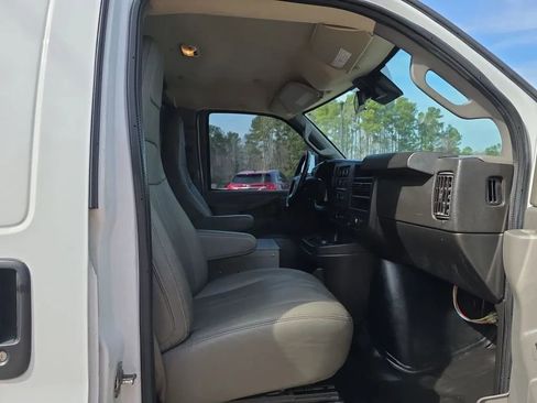 Used 2019 Chevrolet Express 3500 Extended w/ Driver Convenience Package RWD image 31
