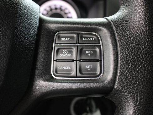 Used 2017 RAM 1500 Express w/ Express Value Package RWD image 23