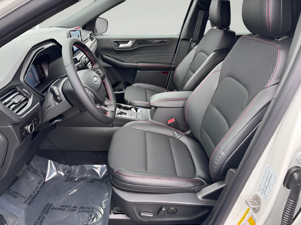 Used 2026 Ford Escape ST-Line FWD image 10