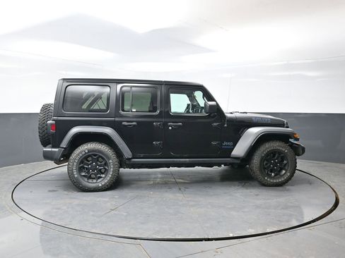 Used 2023 Jeep Wrangler Unlimited image 4